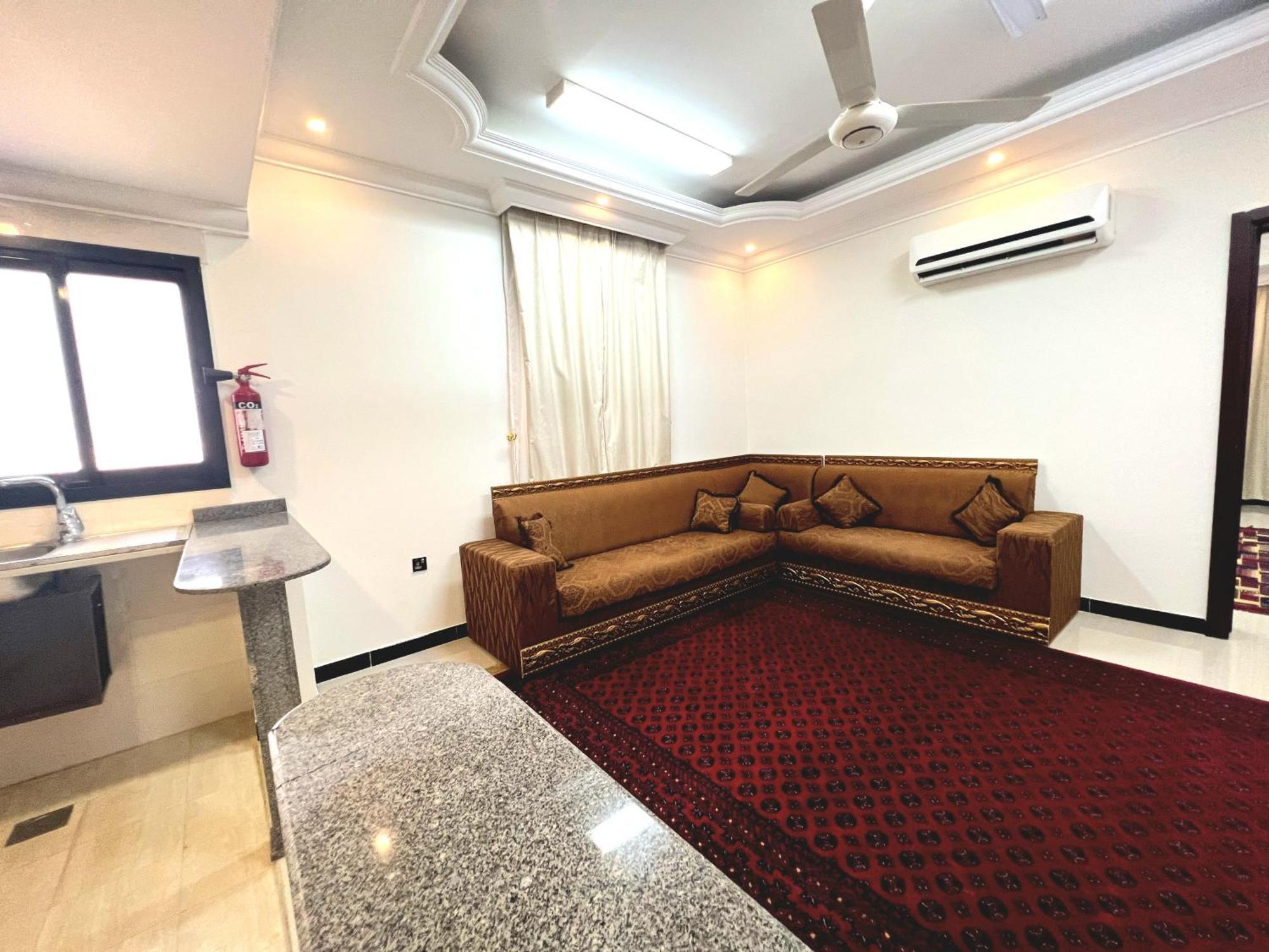 Al Taraf Aparthotel *