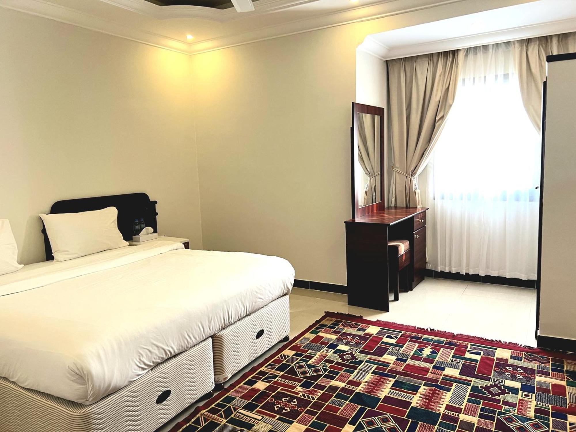 Al Taraf Aparthotel